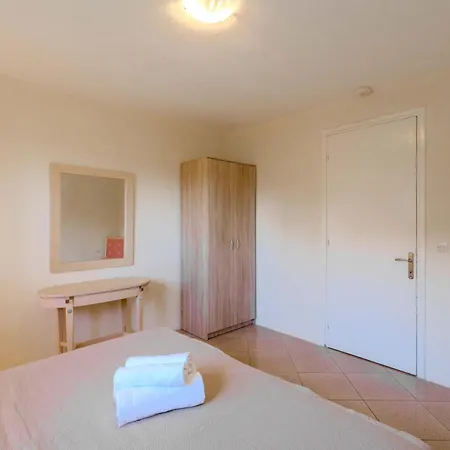 Pefko Apartament Glykadi