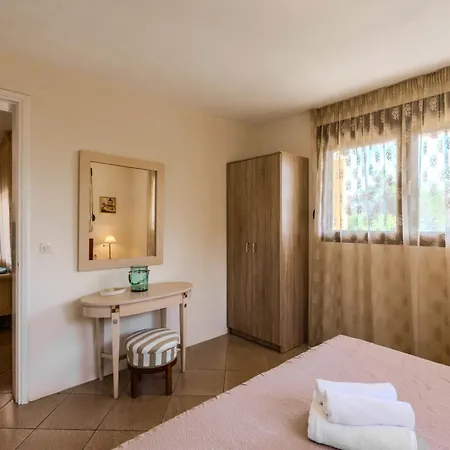 Apartament Pefko Glykadi