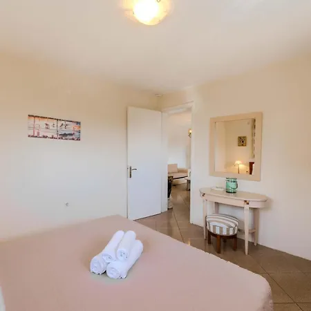 Pefko Apartament *